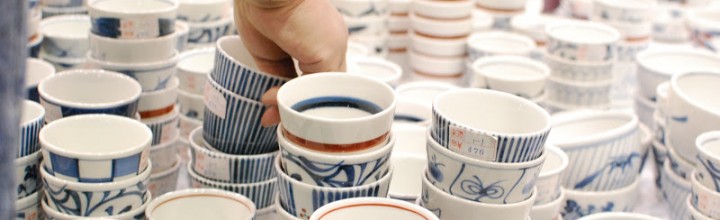 【写真レポート】砥部焼祭り- Blue and milk white Tobe-yaki pottery 【写真レポート】砥部焼祭り- Blue and milk white Tobe-yaki pottery