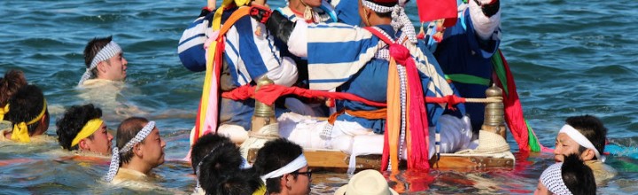 島の神様に捧げるお祭り 「女木島 住吉神社大祭」 The shrine festival at Megi island 島の神様に捧げるお祭り 「女木島 住吉神社大祭」 The shrine festival at Megi island