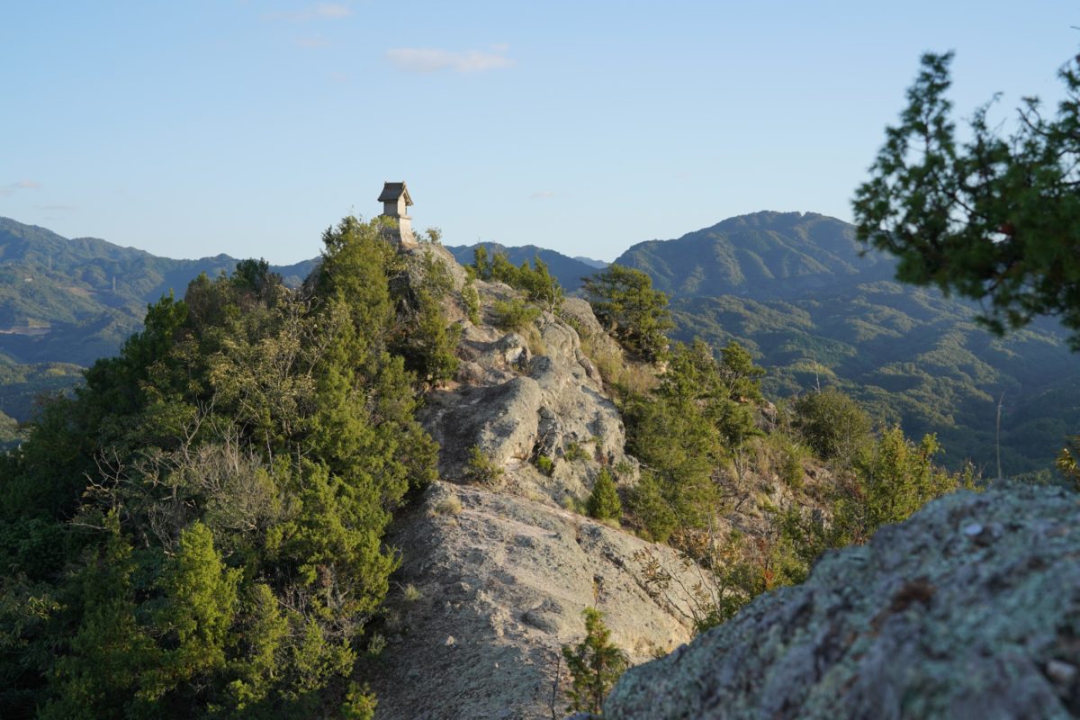 咬合の岳(やま)をゆく! : 高くて険しい咬合を登頂するための道標 咬合の岳(やま)をゆく! 高くて険しい咬合を登頂するための道標