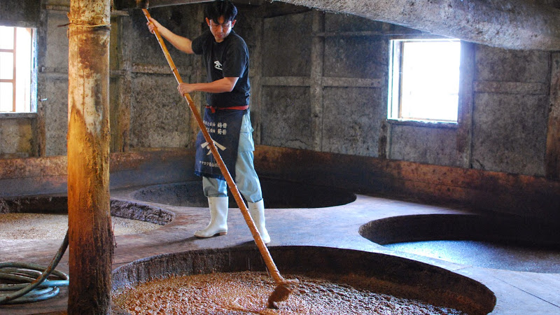 木桶でつくる醤油づくり小豆島ヤマロク醤油 Yamaroku Soy Sauce At Shodoshima Island 物語を届けるしごと