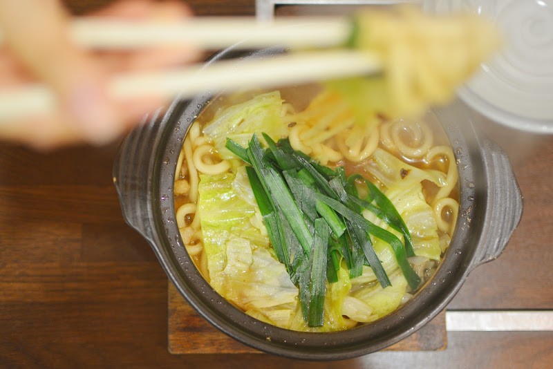 香川県多度津町の鍋ホルうどん Hot pot of cow’s organ with udon noodle