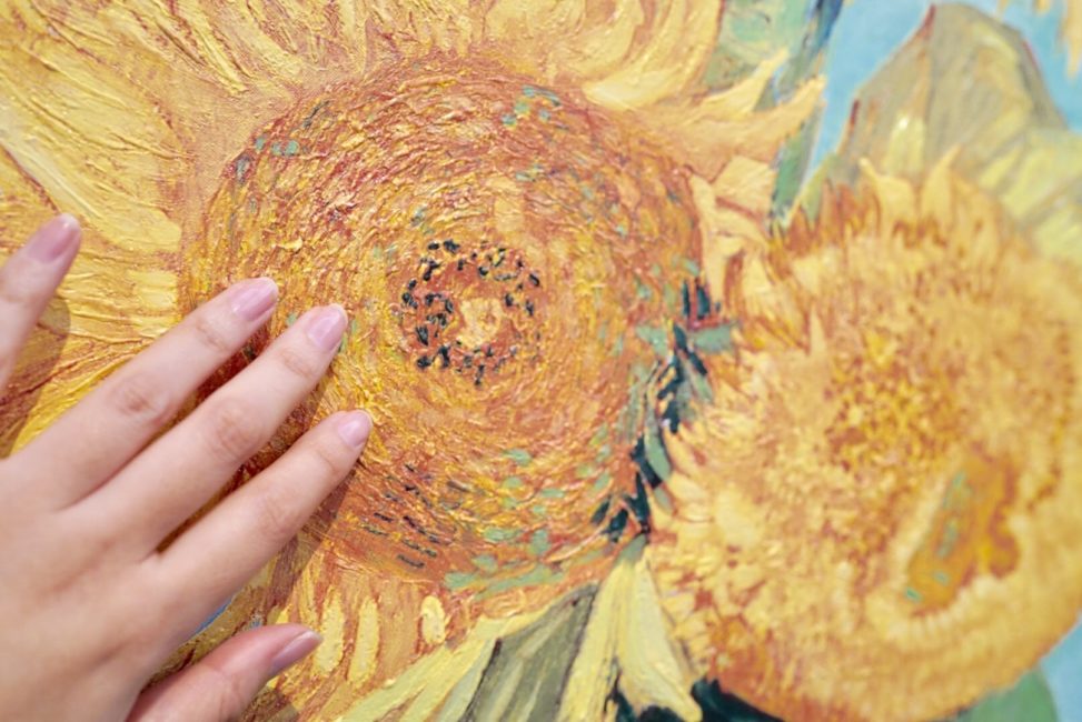 ゴッホのヒマワリに触れる Touch The Sunflowers Of Van Gogh 物語を届けるしごと