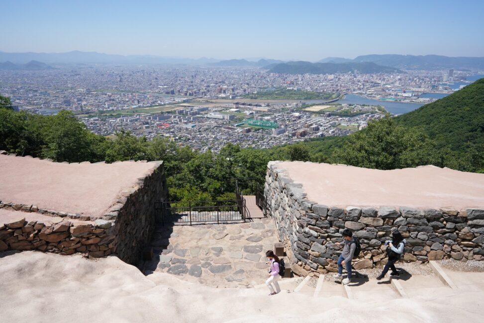 屋嶋城（やしまのき） – Yashimanoki Castle