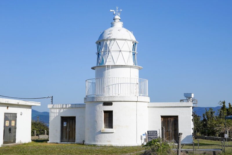 点灯150周年！瀬戸内海で最も古い近代灯台。与島、鍋島灯台 – Nabeshima Lighthouse