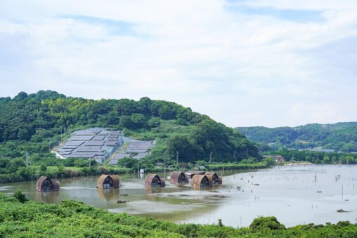 牛窓の水没ペンション村 – Submerged Pension Village of Ushimado