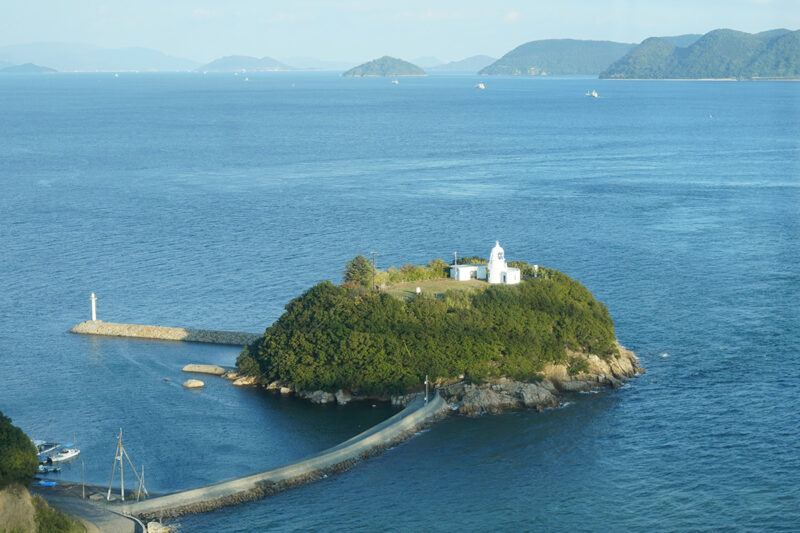 点灯150周年！瀬戸内海で最も古い近代灯台。与島、鍋島灯台 - 150th anniversary of lighting! The oldest modern lighthouse in the Seto Inland Sea. Yoshima Island, "Nabeshima Lighthouse"