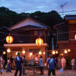 【香川】位牌を背負う櫃石島の盆踊り – [Kagawa] Bon dance of Hitsuishi Island