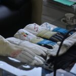 世界を狙うフェンシング・グローブ – Fencing gloves made in Higashi-kagawa