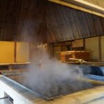 【香川】塩の町・宇多津に息づく入浜式塩田「初釜神事」 – 【Kagawa】New Year ritual of lighting the fire in the salt-making cauldron