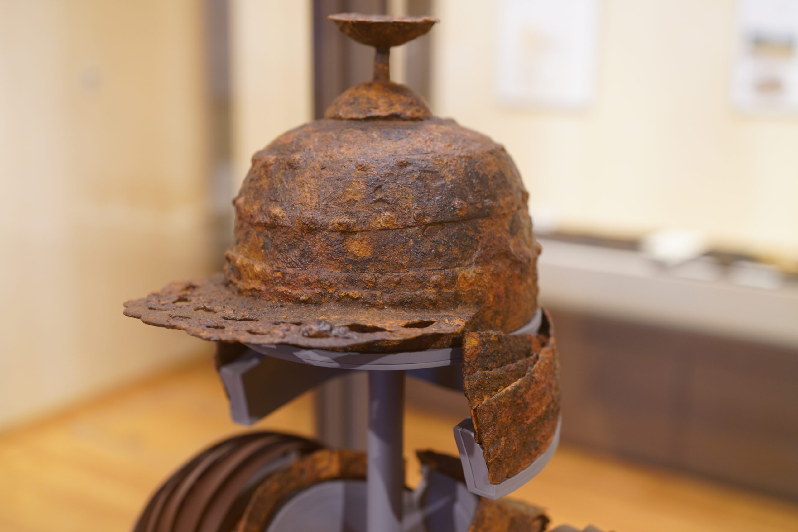 香川】未盗掘の古墳から出土した古墳時代の武人の甲冑「相作馬塚古墳