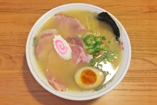 はまんど。讃岐ラーメン。いりこ出汁