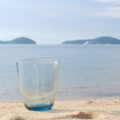 庵治石をガラスに溶かしたら瀬戸内海色になりました『さぬき庵治石硝子』 – Colour of the Seto Inland Sea “Aji Glass”